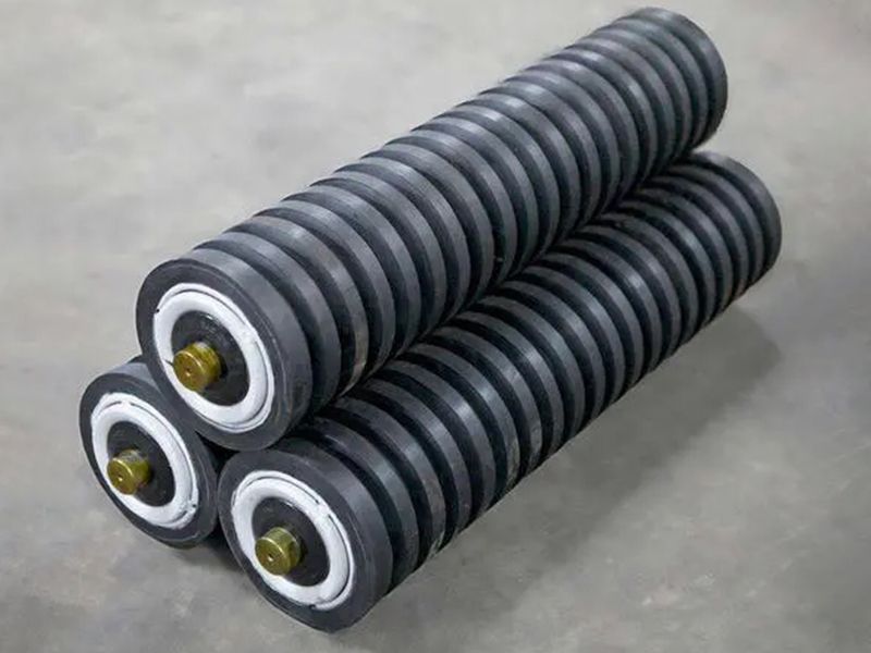 緩沖托輥 耐磨性好 規(guī)格齊全，量大從優(yōu) 直接出廠，歡迎咨詢！